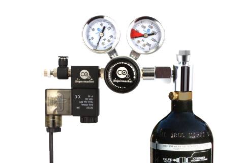 Adaptador avanzado conectado al cilindro y regulador de paintball