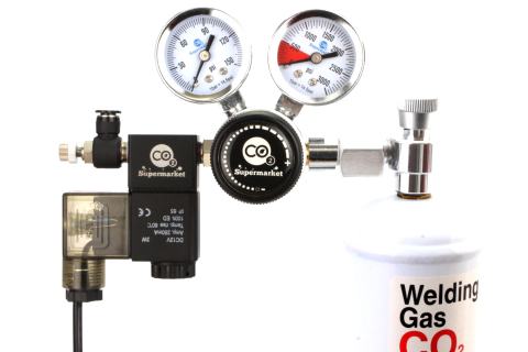 Adaptador desechable avanzado conectado al cilindro y regulador