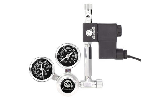 Foto de la extensión de 57mm que conecta el regulador al solenoide con agujas.